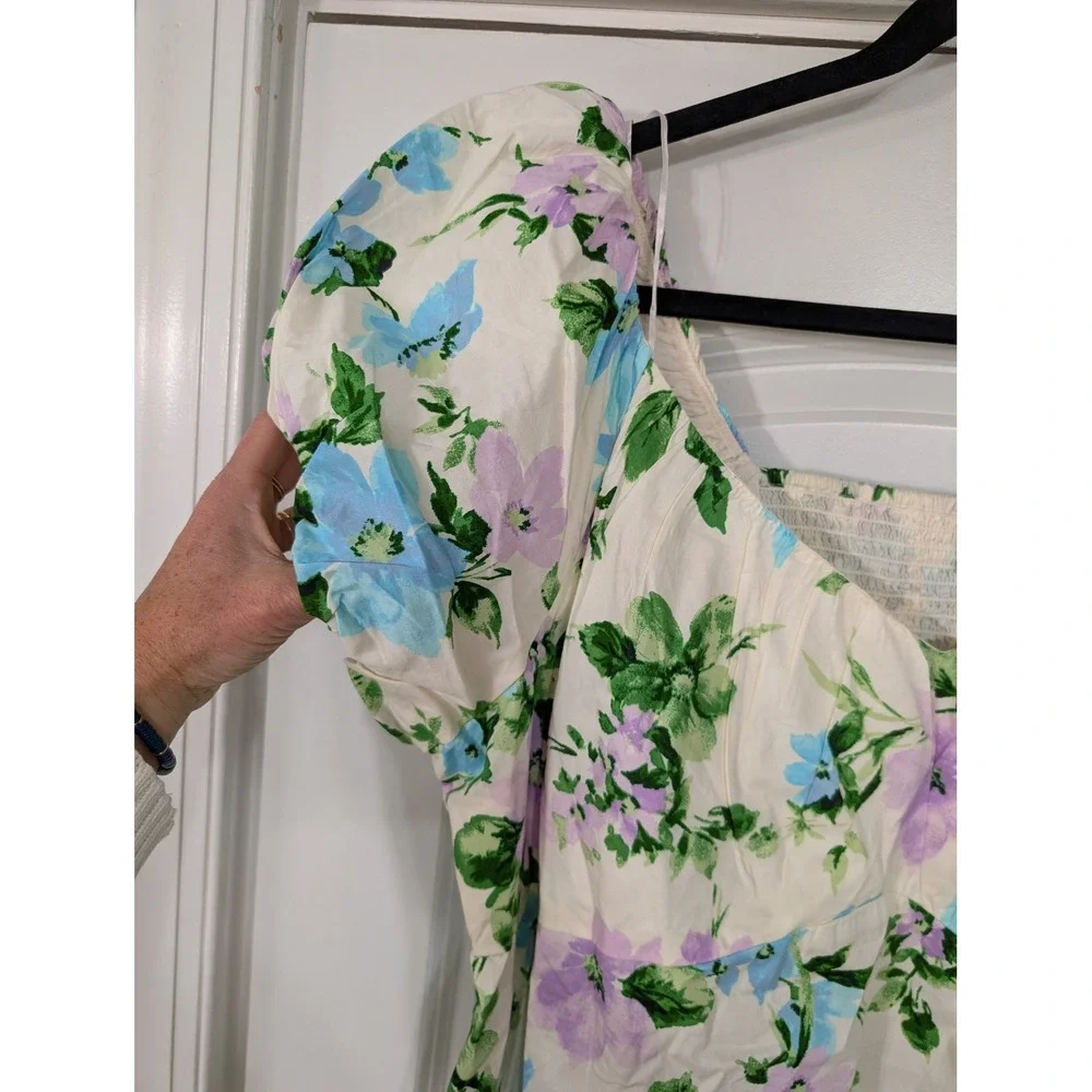 Old Navy embrace whimsical
